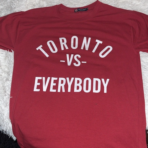 Canada Goose T-Shirt size large - Picture 3 of 4